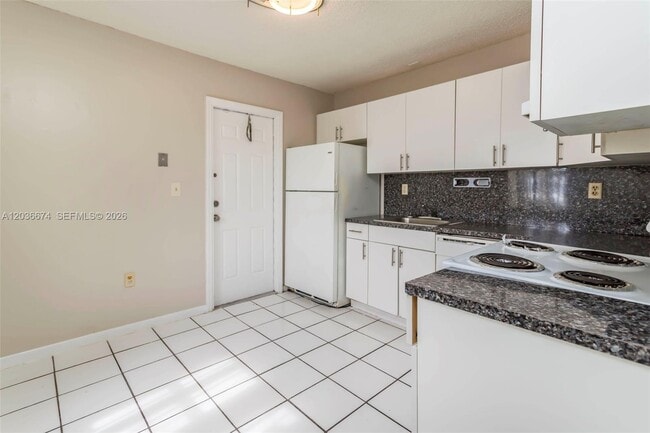 Photo - 6331 Pierce St Unit 1