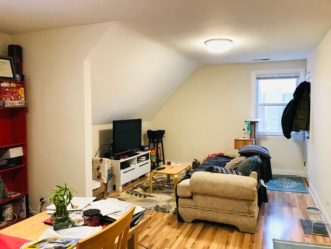 Photo - 3804 W Diversey Ave Unit 2