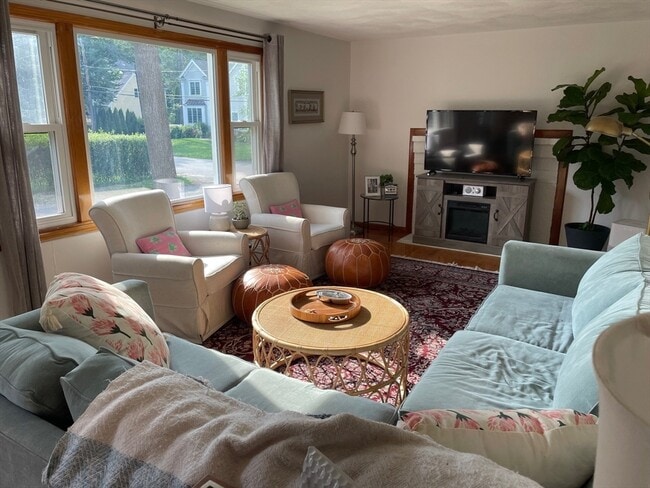 Photo - 2 Marigold Ave