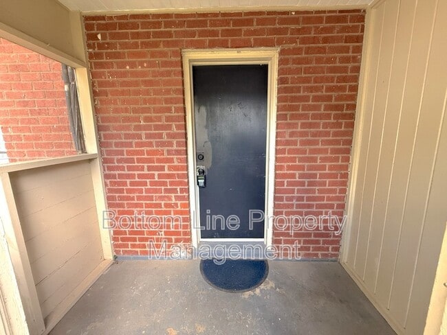 Photo - 1720 Garden Terrace Unit Apt 2