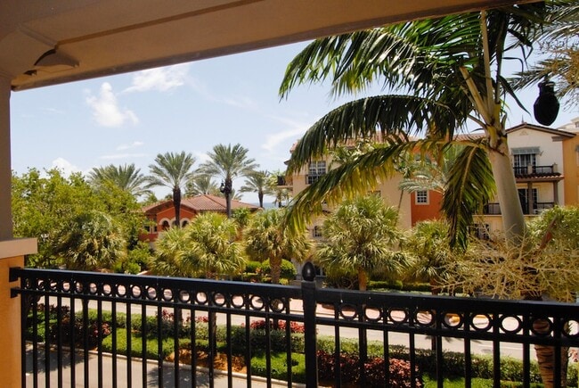 4445 El Mar Dr Unit 2311