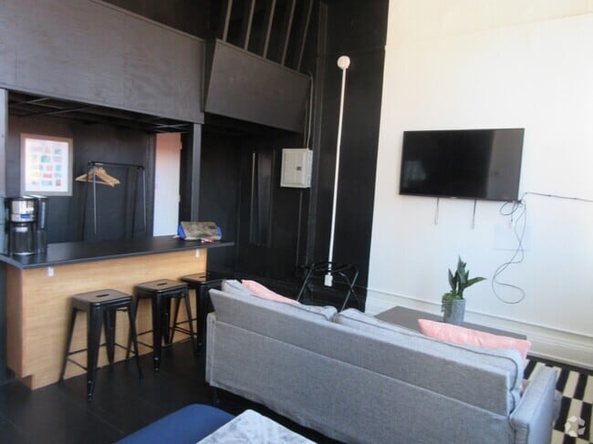 Building Photo - 245 W North Ave Unit 213 Rental