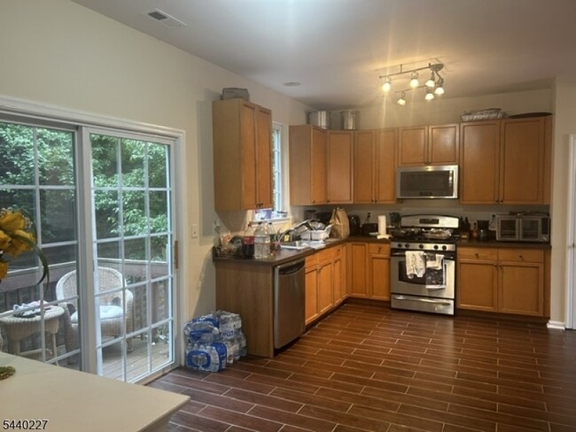 Photo - 310 Winding Hill Dr