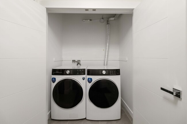 Photo - 1414 Main St Unit 202