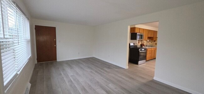 Photo - 3 Maple Ave Unidad 2