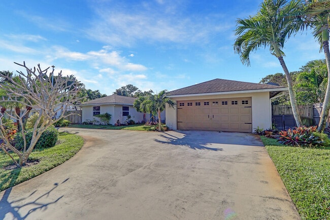 Photo - 5140 Laird Ln