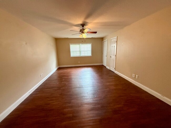 Photo - 2 Bedroom / 1 Bath Apt. - Johnson City