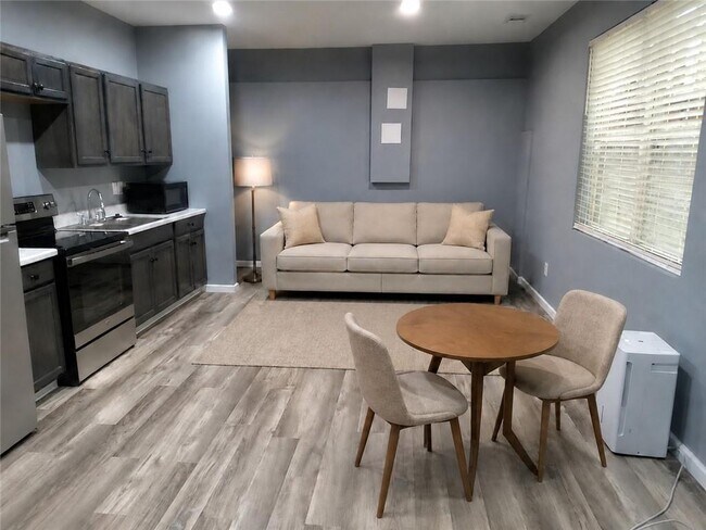 1471 Cliffview Ter Unit B