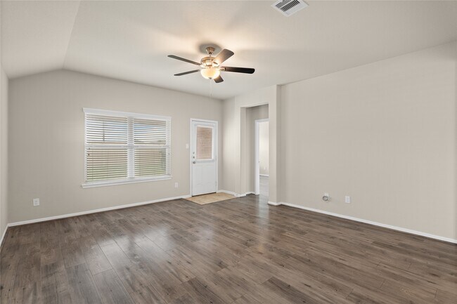 Photo - 3215 McDonough Way