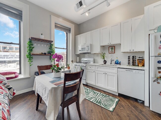 Photo - 1561 N Wells St Unit 3F