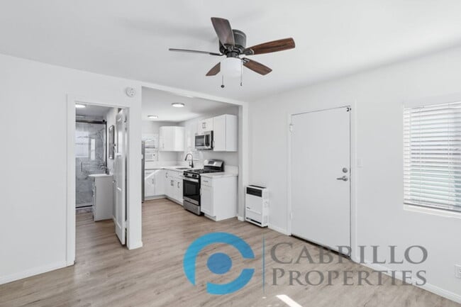 Photo - 4853 Mansfield St