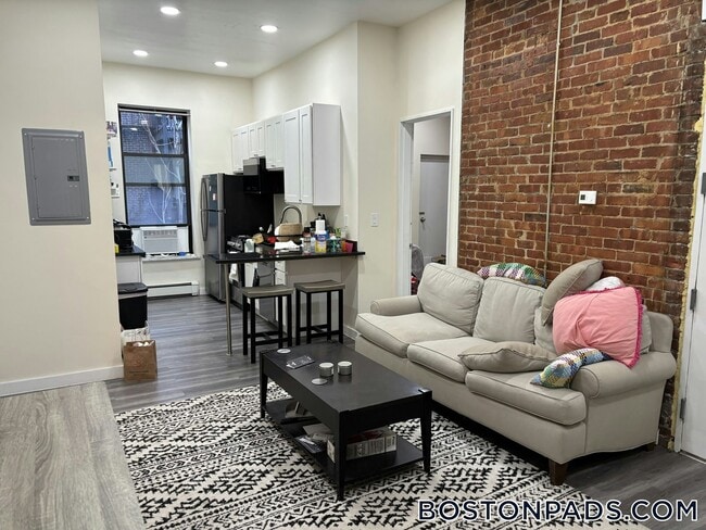 Photo - 21 Cortes St Unit 01