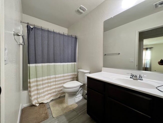 Photo - 2880 E Binner Dr