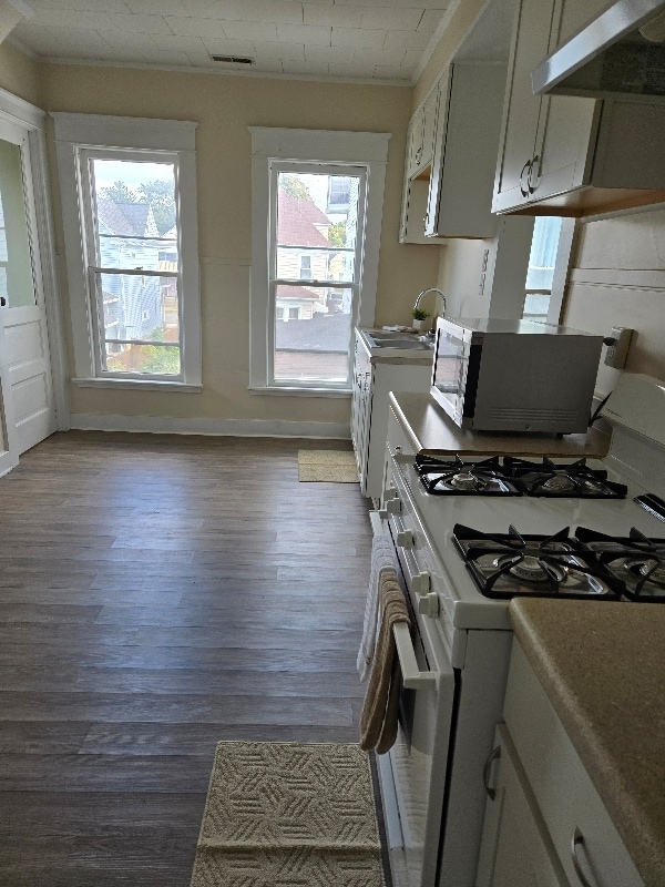 Photo - 718 W 23rd St