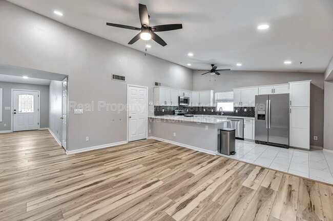 Photo - 6502 E Grandview Dr
