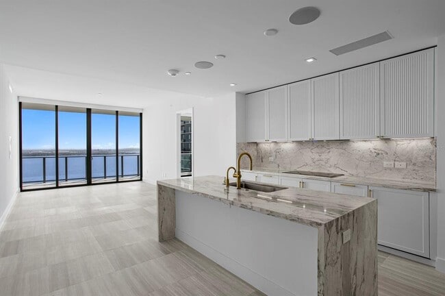 3015 S Ysabella Ave Unit 2402