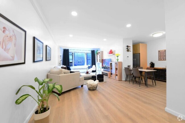 Building Photo - 2 bedroom in BRONX NY 10463 Unit 1 Rental