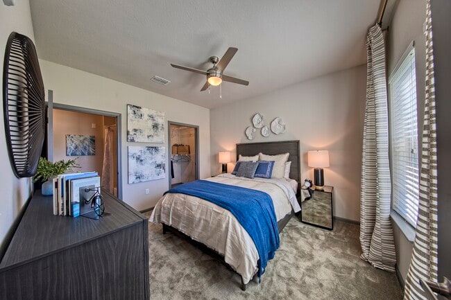 1BR, 1BA - 805SF - A2 - Bedroom