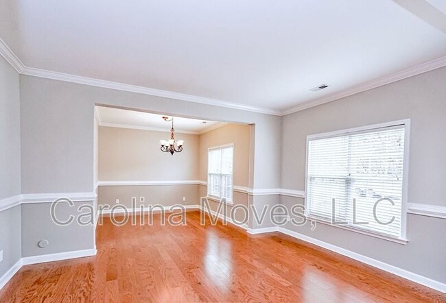 Photo - 119 N Orchard Farms Ave