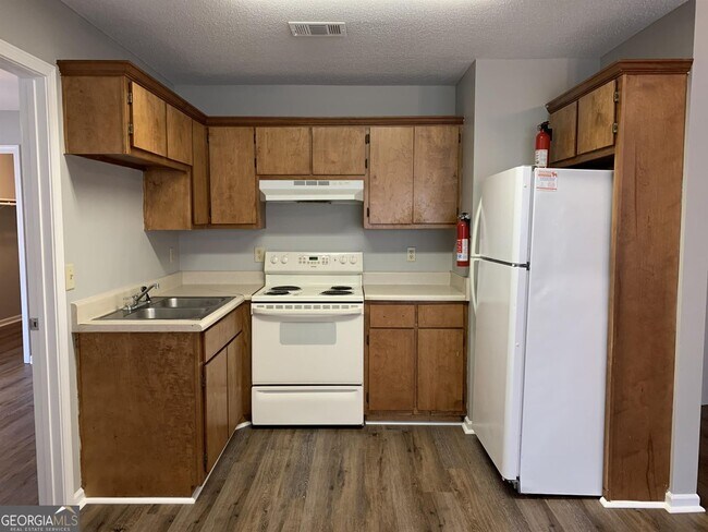 Photo - 704 Green St