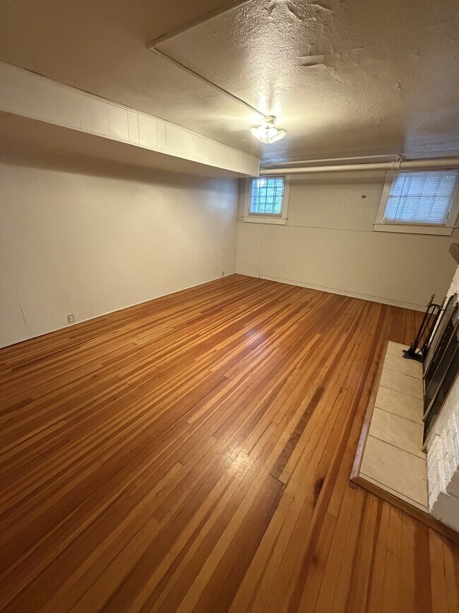 Photo - 1201 E Virginia Ave