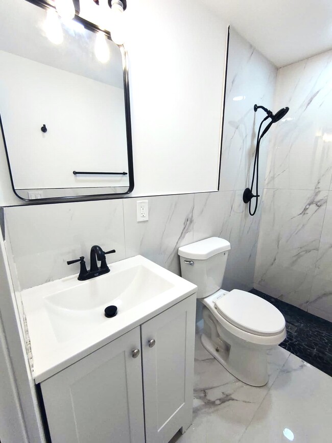 141 B Bathroom - 141 NE 183rd Ter Unit 141 B