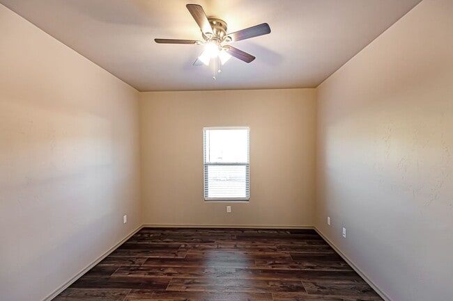 Photo - 901 Adams Ave Unidad 901 Adams Ave  D