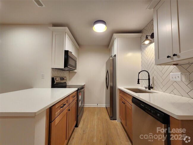 Building Photo - 8637 Crows Nest Ln Rental