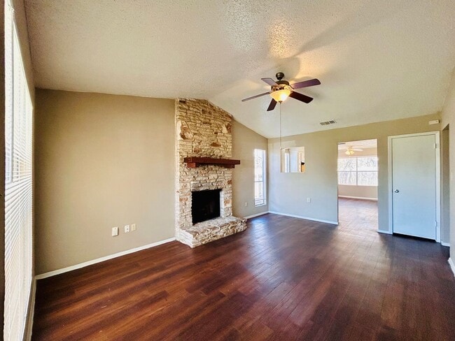 Photo - 1502 No Mor Cove Unit A