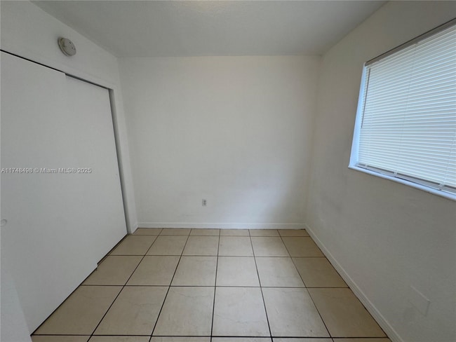 Photo - 2610 NW 16th Street Rd