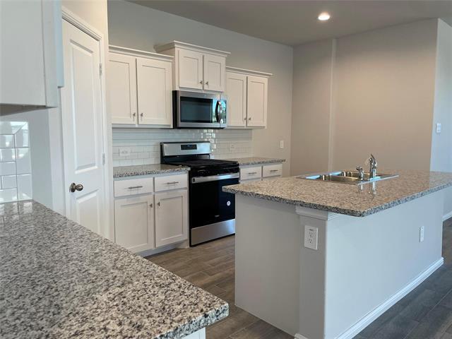 Photo - 8521 Centerboard Ln