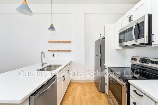 Photo - 1831 W Michigan St