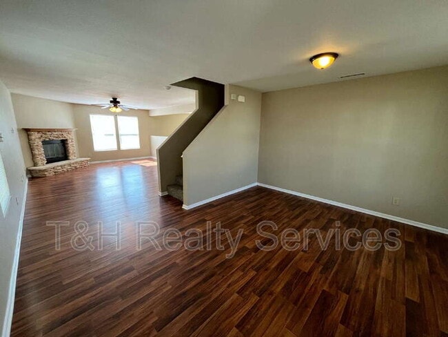 Photo - 1422 Dowell St