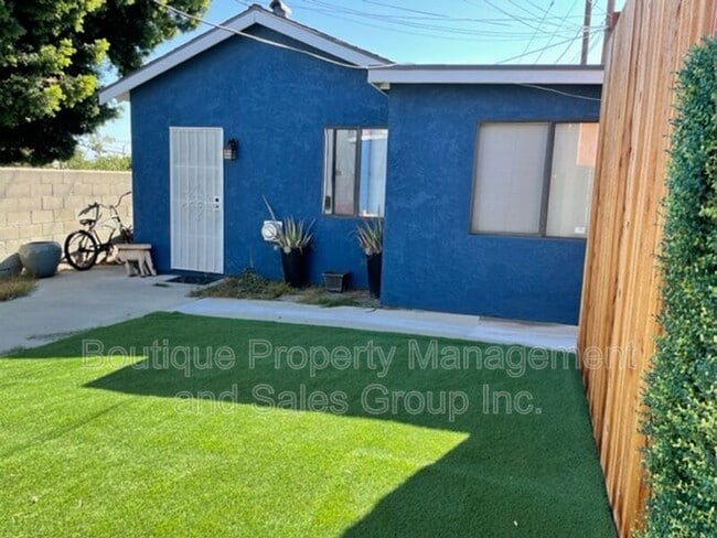 Photo - 792 Termino Ave