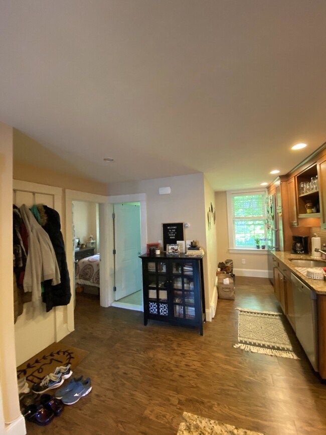 Photo - 2 S Cedar Pl Unit 2