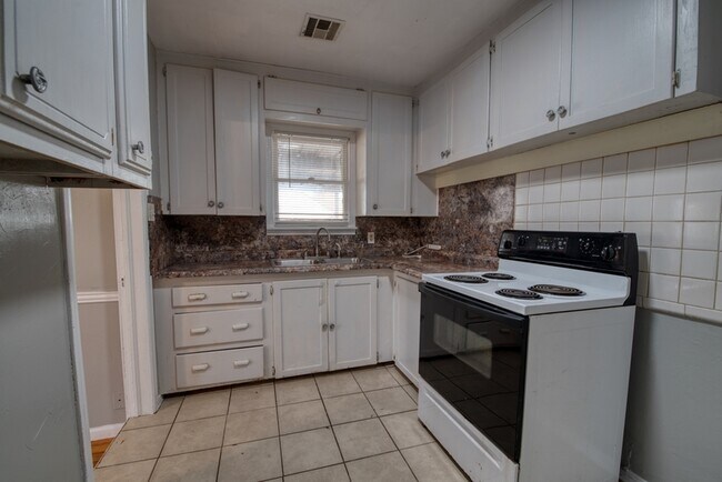 Photo - 2469 NW 36th Terrace