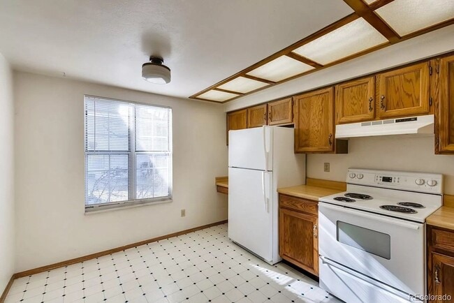 Photo - 14333 E Warren Pl