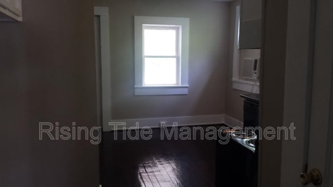 Photo - 8300 Vassar Ave Unidad B