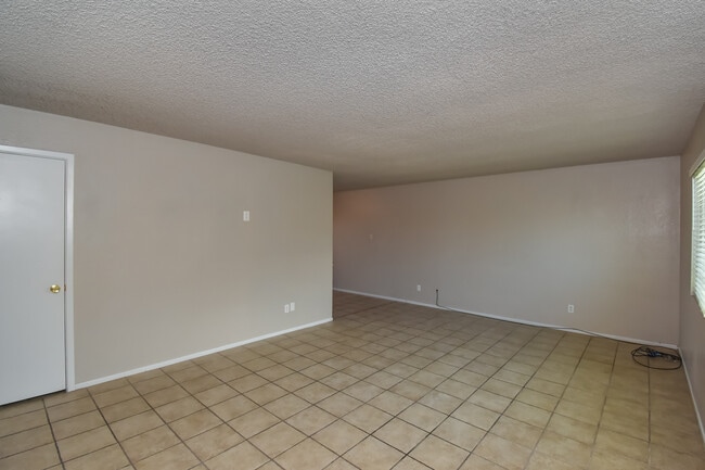 Photo - 2490 W Yowell Ct Unit 56