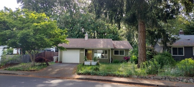 Photo - 1815 SE Bethel St