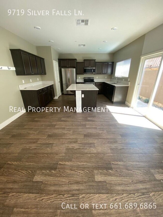 Photo - 9719 Silver Falls Ln