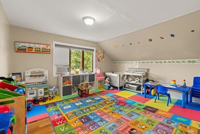 Photo - 48 Tappan St