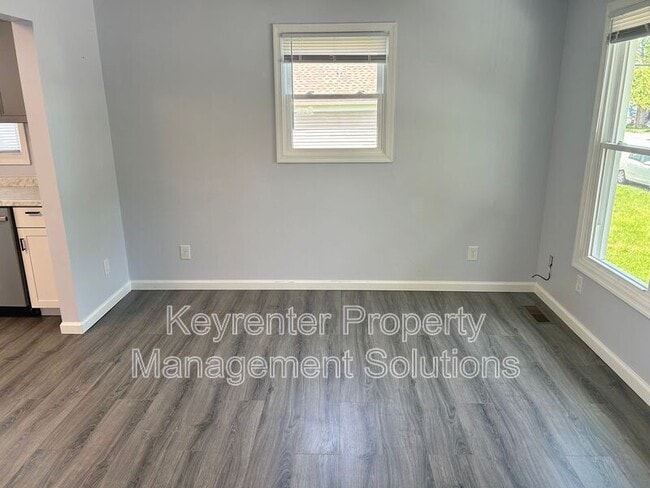 Photo - 421 N Charlotte Ave