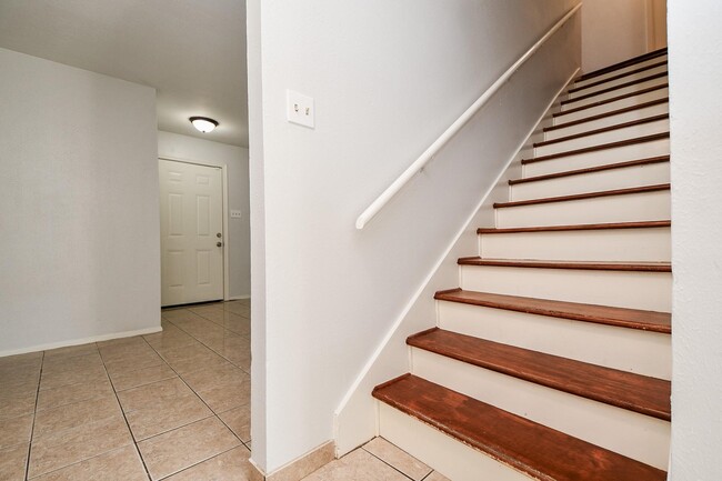 Building Photo - 4206 Belle Park Dr Unit 4206