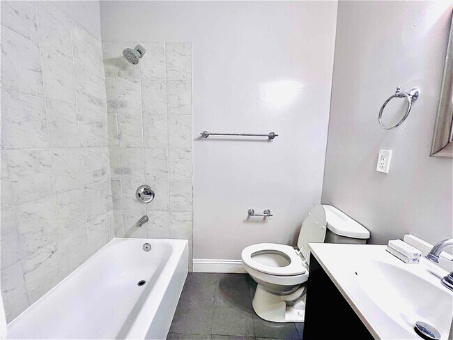 Photo - 1635 West Virginia Ave NE Unidad 1