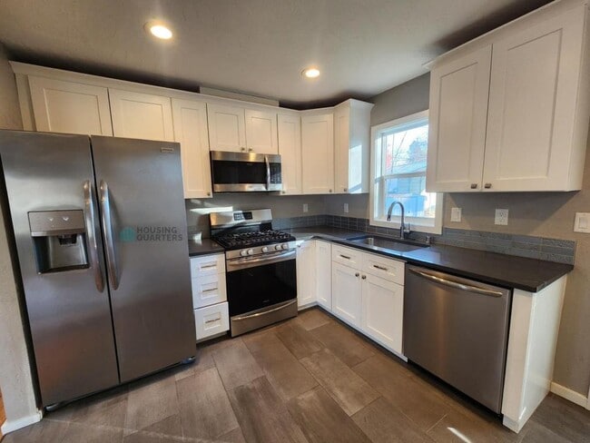 Photo - 1108 E 37th Ave