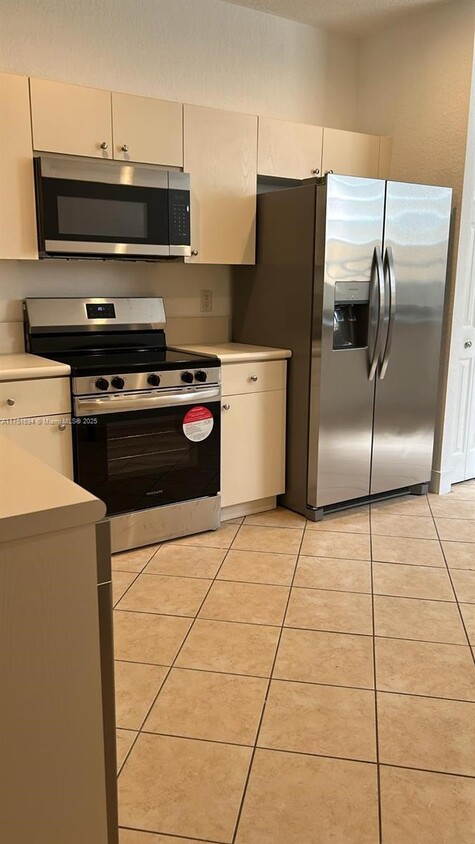 Photo - 4256 Vineyard Cir (Weston, FL)