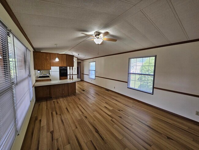Photo - 3 Singleton Dr