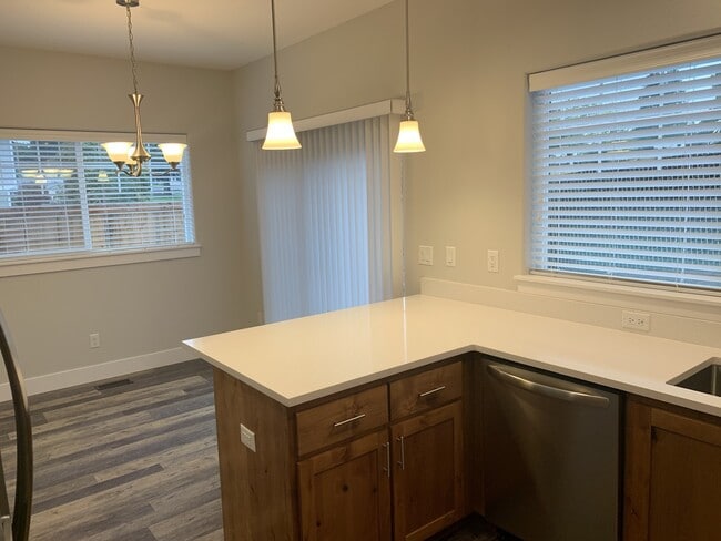 Photo - 1204-1206 Mariel Pl S Unidad 1204