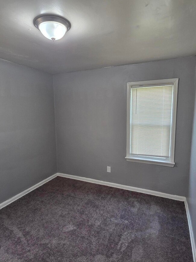 Photo - 9245 Archdale St